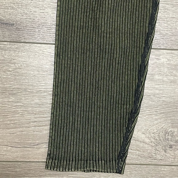Good American Size 4/5 High Rise Legging Black Green Striped Ribbed. - Picture 2 of 8